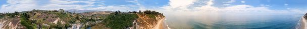 Εναέρια πανοραμική θέα παραλία Σάντα Μπάρμπαρα, Καλιφόρνια - Φωτογραφία, εικόνα