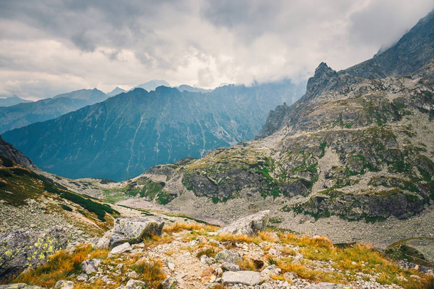 Polonya'da yüksek Tatra Dağları'nın görünümü - Fotoğraf, Görsel
