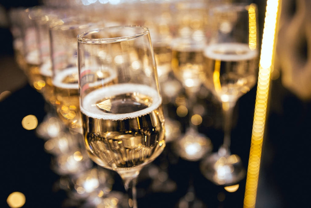 Row of glasses of wine. A restaurant. Buffet - Foto, immagini