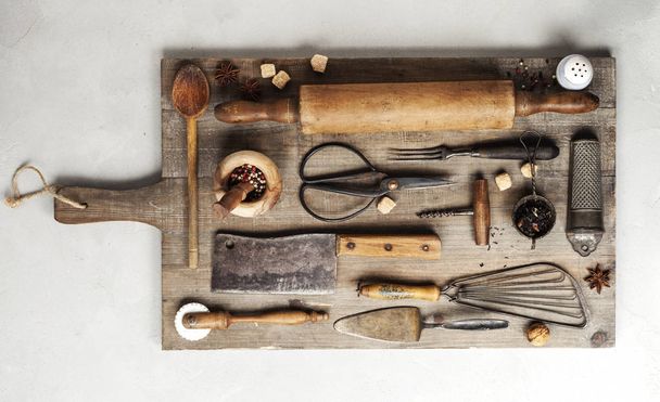 vintage cooking utensils - Foto, afbeelding
