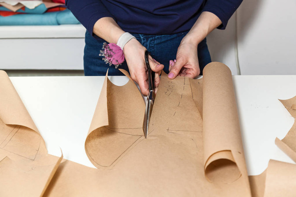work seamstress making paper patterns - Φωτογραφία, εικόνα