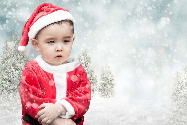 Милий Санта дитина з падаючим снігом
 - Фото, зображення