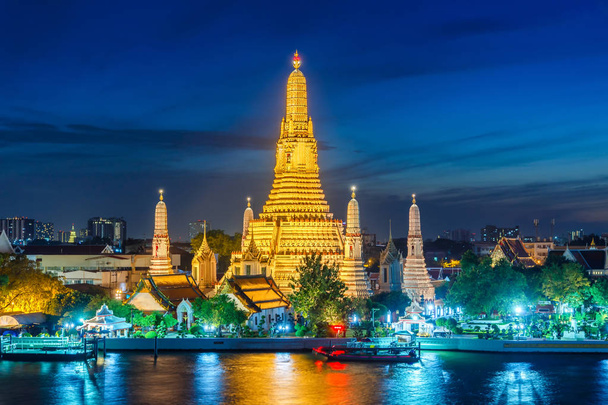 Wat Arun Buddhist religious places in twilight time, Bangkok, Thailand - Photo, Image