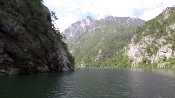 Drina river canyon Servië - Video