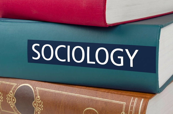 Een boek met de titel sociologie geschreven op de rug - Foto, afbeelding