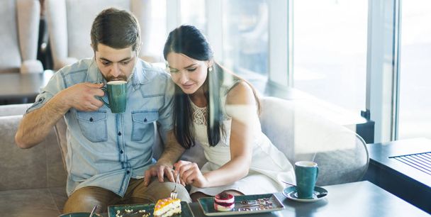 couple drinking coffee  - Foto, Bild