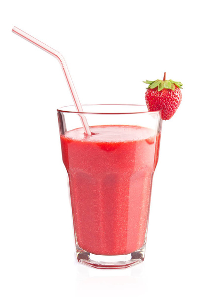 Cocktail smoothie with juicy strawberry - Фото, зображення