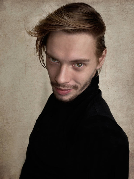 portrait of young man in vintage style - Fotografie, Obrázek
