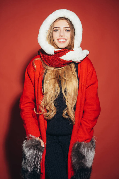 Woman in santa costume with pretty face. - Foto, Imagen