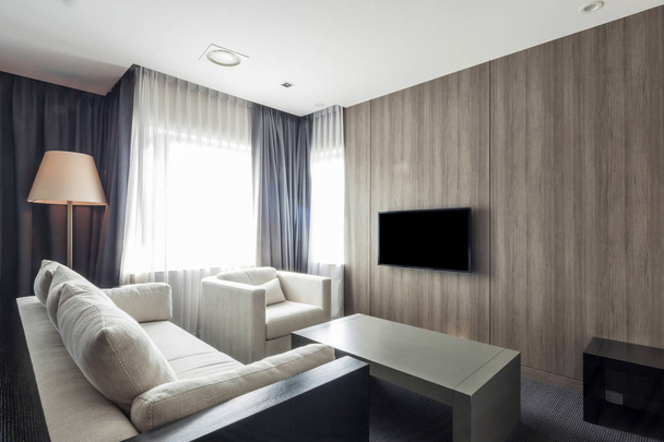 sauberes und luxuriöses Hotelzimmer - Foto, Bild