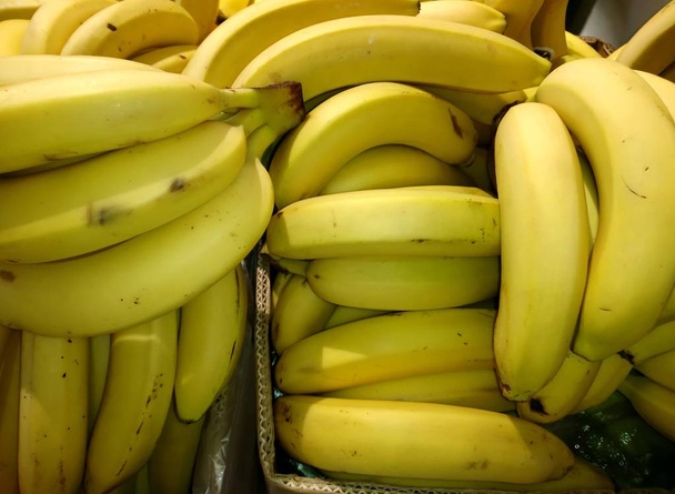 Fresh ripe bananas in a close-up box - Photo, Image