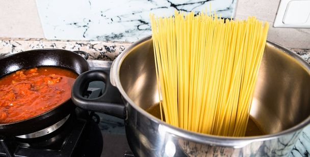Preparing homemade pasta - Фото, зображення