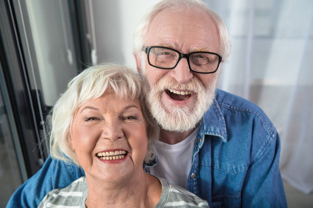 Senioren-Ehepaar genießt gemeinsame Zeit - Foto, Bild