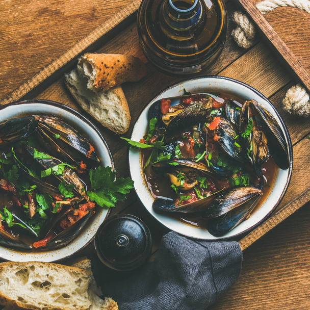 Belgian boiled mussels - Fotoğraf, Görsel