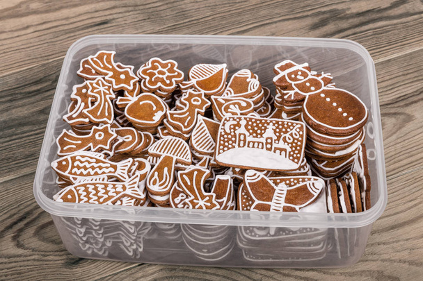 Mooie traditionele handgemaakte kerst gingerbreads - Foto, afbeelding