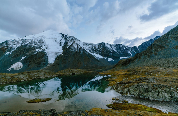 Akkem vallei in Altai gebergte natuurpark - Foto, afbeelding