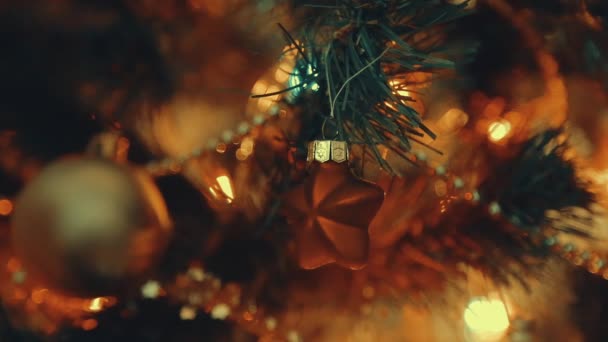 Brinquedo de Natal na árvore de Natal - Filmagem, Vídeo