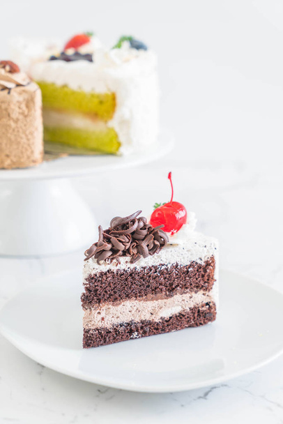 black forest cake on  plate - Foto, afbeelding