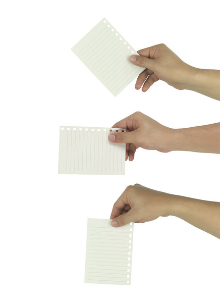 Το χέρι ενός επιχειρηματία κρατώντας ένα σημείωμα άδειο χαρτί που απομονώνονται σε whi - Φωτογραφία, εικόνα