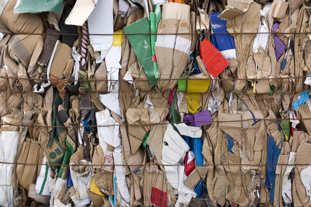 Δέσμη των παλαιών από χαρτόνι για ανακύκλωση - Φωτογραφία, εικόνα
