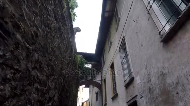 Smalle oude Italiaanse straat - Video