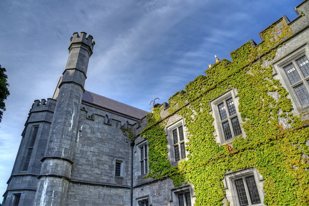 GALWAY, IRLANDA - 2 DE JUNIO DE 2017La Universidad Nacional de Irlanda en Galway
. - Foto, imagen