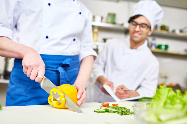 Trainee attending classes of cooking healthy food - Zdjęcie, obraz