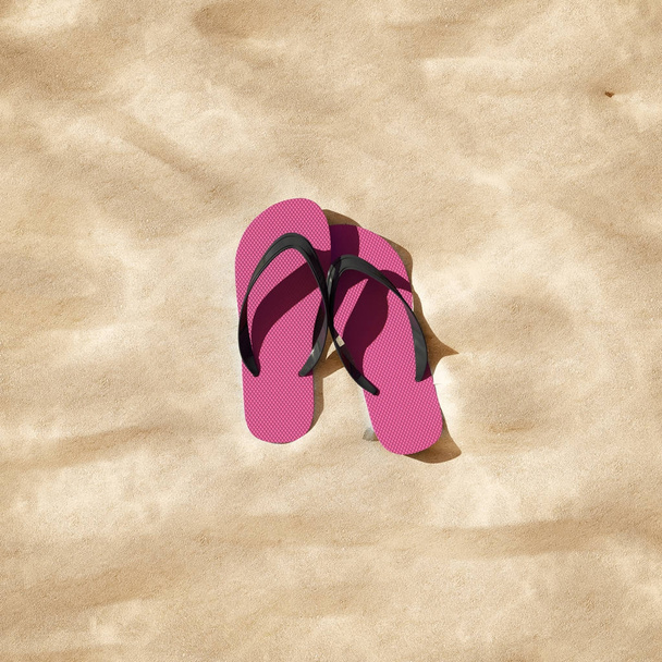 flip flops on sandy beach, close up with copy space - Zdjęcie, obraz