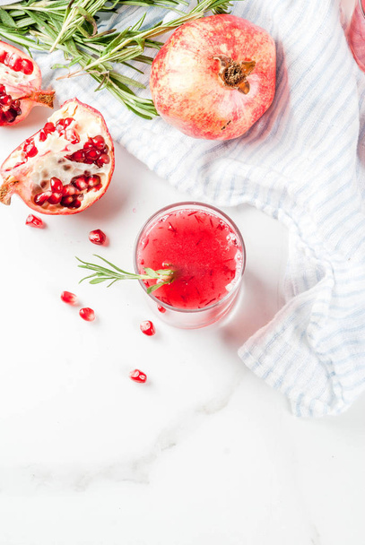 Boozy alcoholic pomegranate cocktail - Photo, Image