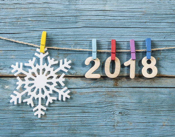 Vaatteet ja koristelu uudenvuoden 2018
 - Valokuva, kuva