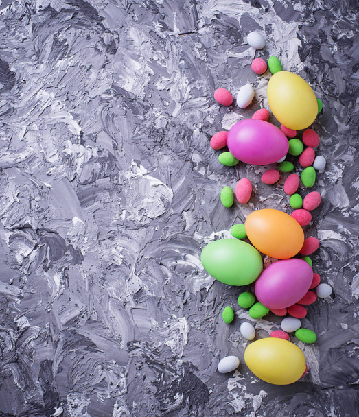 Colorful Easter eggs. Festive background - Foto, imagen