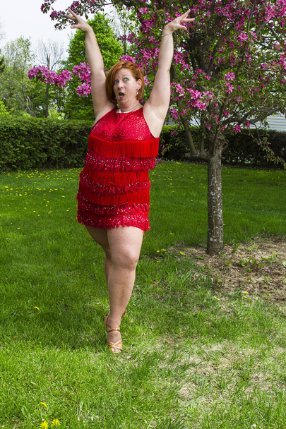 Смешная танцовщица
 - Фото, изображение