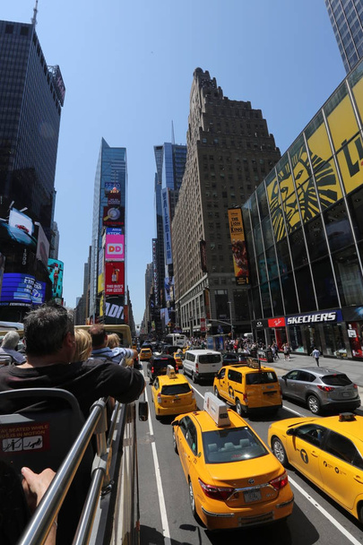 Таксі на вулиці. Америка, Нью-Йорк - 28 вересня 2017 - Фото, зображення