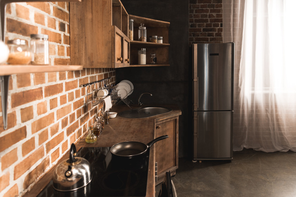 cocina moderna interior con utensilios y electrodomésticos
  - Foto, imagen