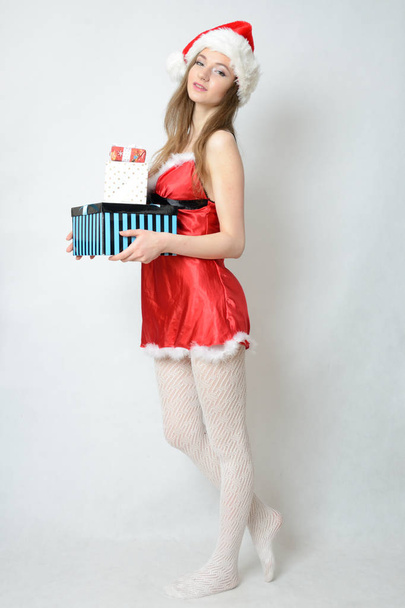 dziewczyna w kostiumie w Boże Narodzenie - Zdjęcie, obraz