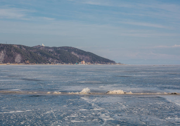 Zimní Bajkal. ledu vázáno Bajkal. nekonečnou vzdálenost. - Fotografie, Obrázek