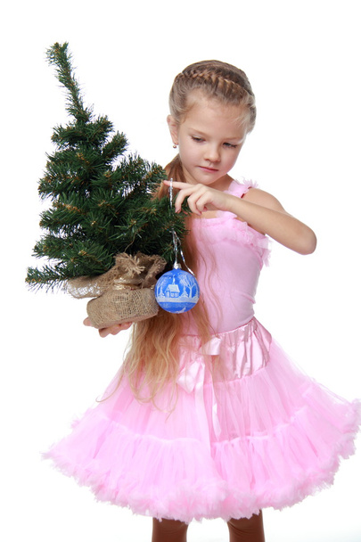 Little Girl Decorating Christmas Tree - Zdjęcie, obraz