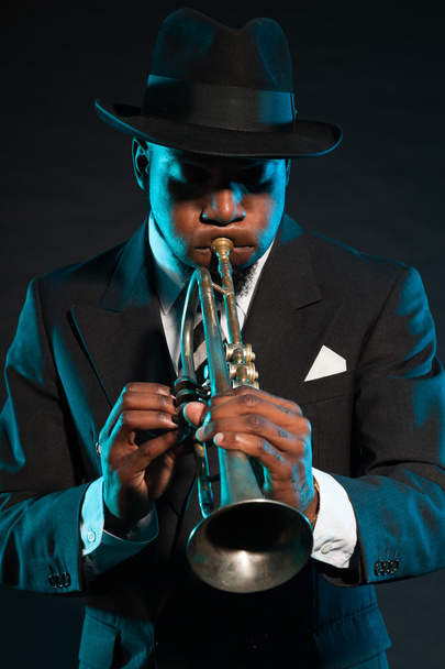 Músico de jazz afroamericano negro
. - Foto, imagen