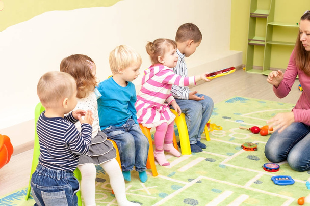 Games in kindergarten - Valokuva, kuva