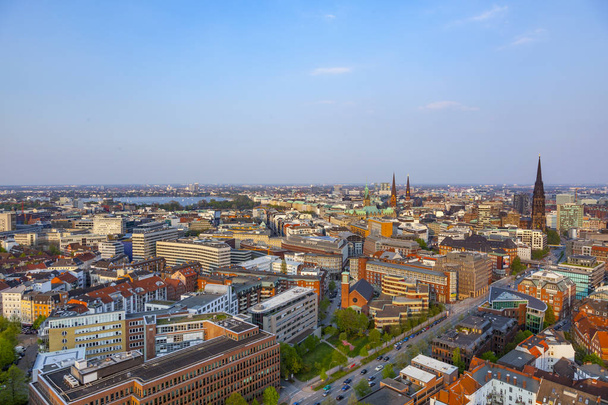 panoráma města Hamburku od slavné věži michaelis - Fotografie, Obrázek