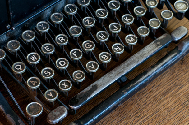 Стара друкарська машинка
 - Фото, зображення