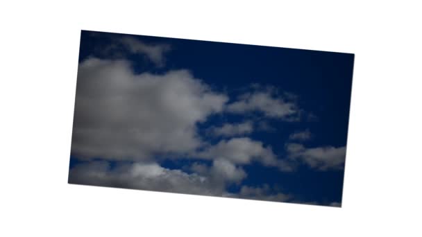 Cumulonimbus en cielo azul con viento Time-Lapse
 - Metraje, vídeo
