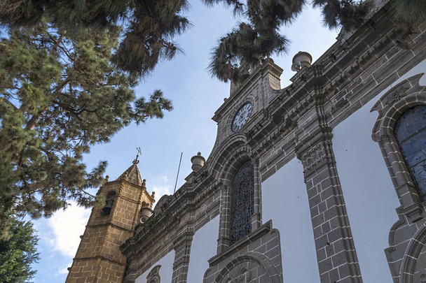 Basilica de Nuestra Senora del Pino i - Foto, afbeelding