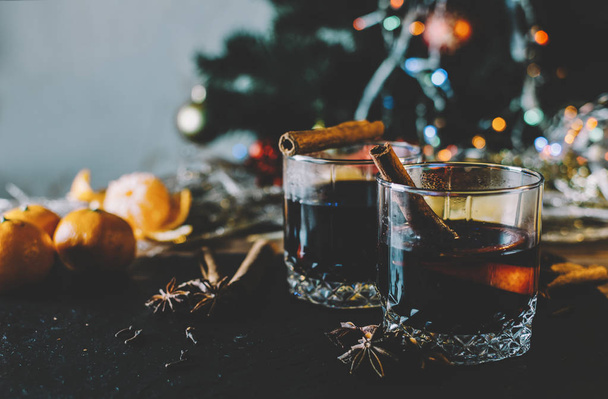 Glasses With Mulled Wine - 写真・画像