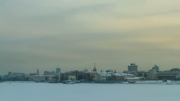 Embankment Yekaterinburg winter. - Footage, Video
