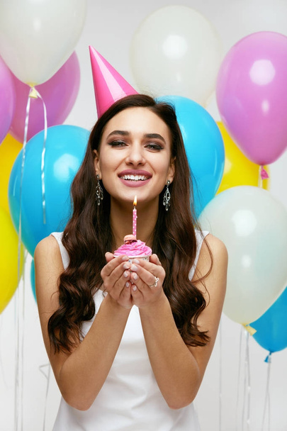 Happy Birthday. Girl With Balloons And Cake At Party - Фото, изображение