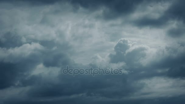 Wolken langzaam Over dramatische hemel - Video