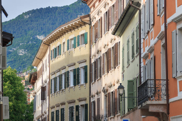 Hermosa ciudad de Trento, Italia
 - Foto, imagen