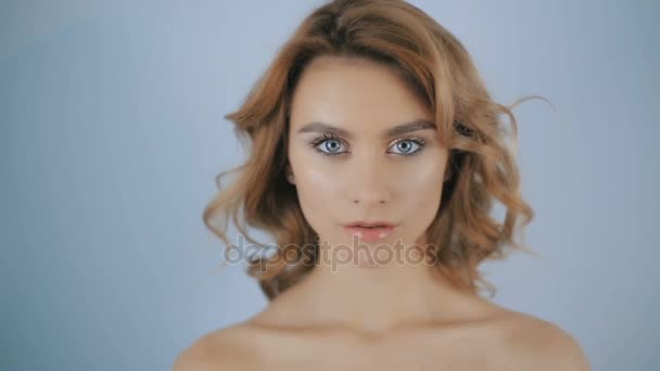 Posing of model woman - Imágenes, Vídeo