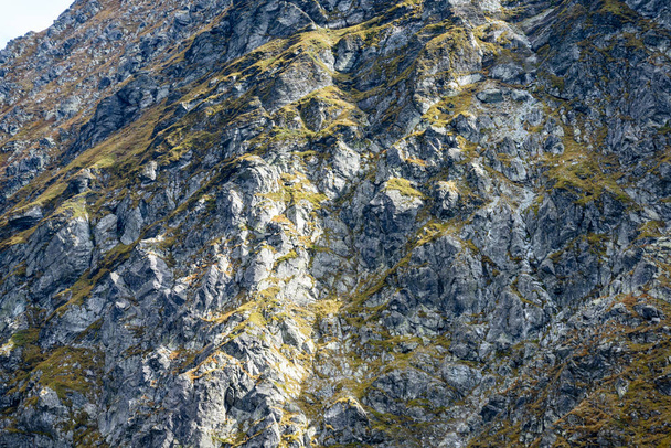 Σλοβακίας Καρπάθια Όρη το φθινόπωρο. υφές πέτρα στους τοίχους - Φωτογραφία, εικόνα